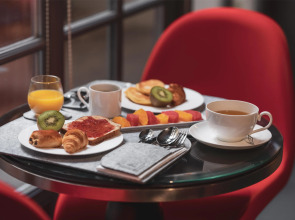 Hotel Le Petit Paris