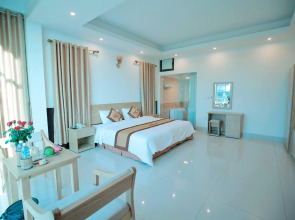 Anova Airport Hotel — Convenient & Friendly