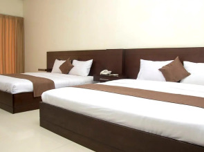 Surya Kencana Seaside Hotel