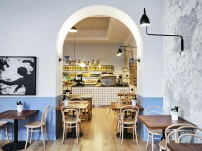 Hostel Generator Rome