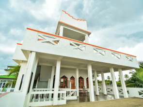 International Beach Hotel