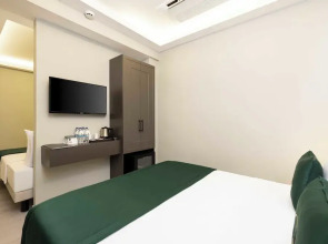 Sistina Old City Hotel