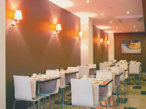 Отель Serhs Del Port