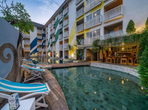 Bliss Surfer Hotel Legian