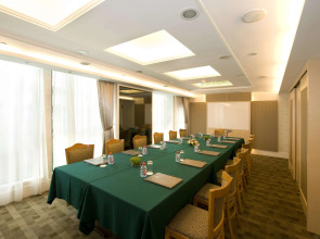 Bishop Lei International House