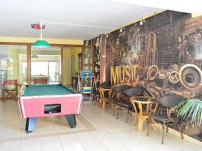 Отель Alexandros 