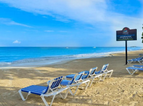 CocoLaPalm Seaside Resort