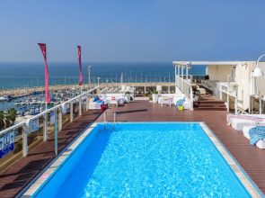 Leonardo Gordon Beach