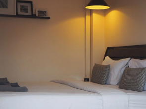 Side Walk Boutique Hotel