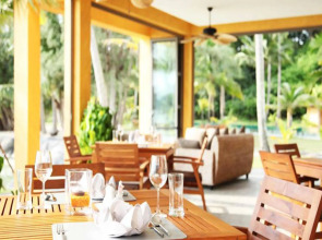 Peninsula Beach Resort