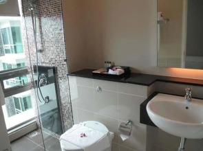 Swiss Garden Residence SS Suite