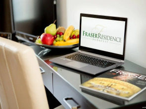 Escala Hotel & Suites