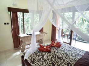 Omah D'Taman Hotel by EPS