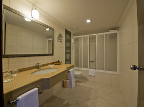 Aydinbey King's Palace & Spa -Ultra All Inclusive