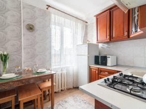 Bon voyage  на улице Братьев Нурбагандовых