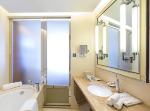 The Westin Nanjing Xuanwu Lake