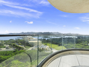 Fourteen at Mullet Bay