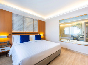 Отель Wyndham Jomtien Pattaya