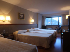 Отель Comtes d'Urgell