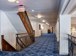 The Yorktowne Hotel, Tapestry Collection by Hilton