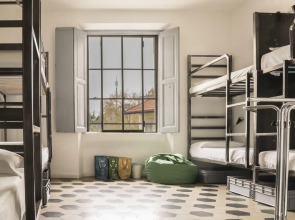 Madama Hostel & Bistrot