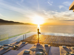 A La Carte Da Nang Beach