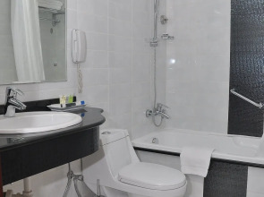 Phoenix Plaza Hotel Apartments