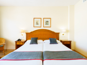 Hotel Almijara – Mares