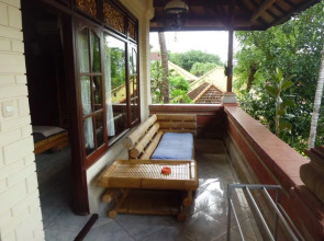 Amed Cafe & Hotel Kebun Wayan