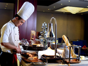 Kempinski Hotel Khan Palace