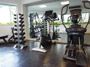 Отель Adhara Express