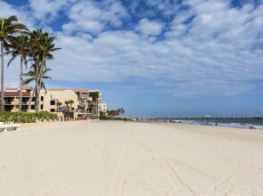 4145 By The Sea Inn & Suites