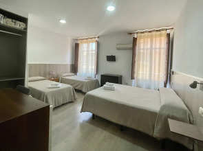 Arteaga Hostal & Baños Árabes Elvira