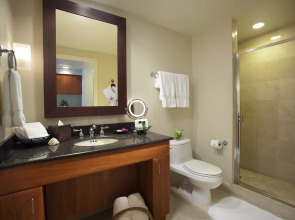 Trump International Beach Resort