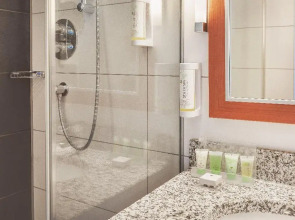 Отель Premier Inn Berlin Alexanderplatz