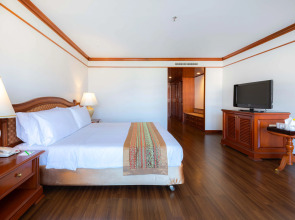 Centara Riverside Hotel Chiang Mai