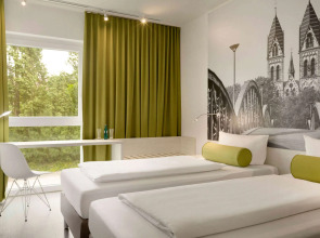 Super 8 by Wyndham Freiburg