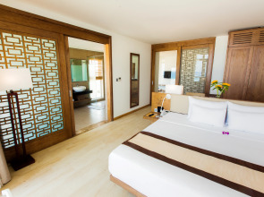 Sandy Beach Non Nuoc Resort