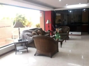 Hotel Miramar Suites