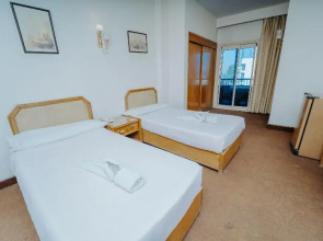 Queens Valley Hotel, Restaurants, Bars and Spa Luxor