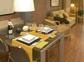 Serennia Cest Apartamentos Arc de Triomf