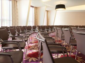 Отель Clarion Paris CDG Airport