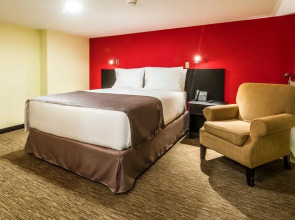 Urban Green Hotel & Suites