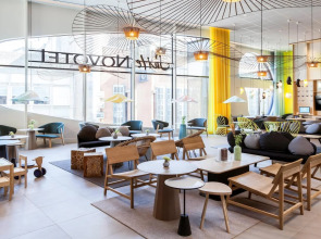 Cove - Centrum, Passage