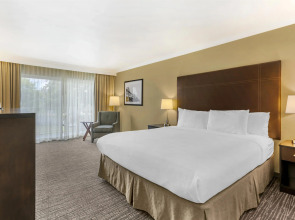 Best Western Plus Garden Court Inn