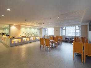 JI Hotel (Harbin Zhongyang Street People Square)