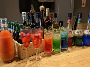 Glamping Tokyo Asakusa - Hostel