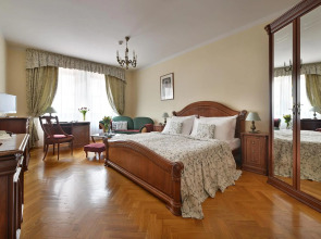 Boutique Hotel Constans