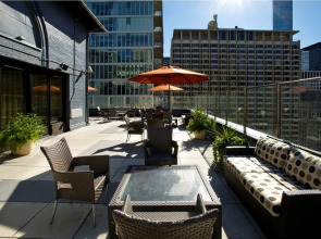 Inn of Chicago Magnificent Mile