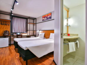 ibis Copacabana Posto 2 Hotel